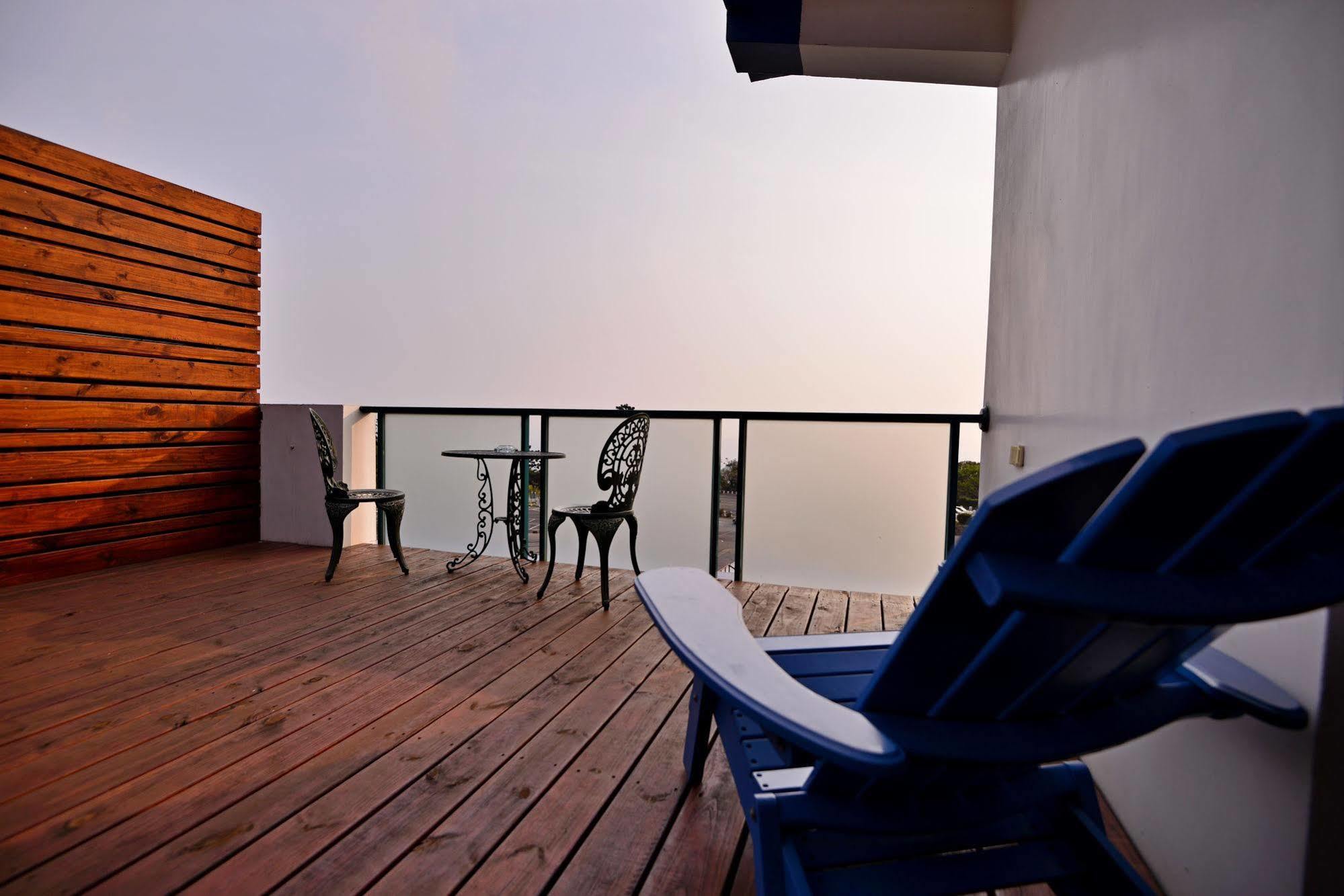 Kenting Coral Sea Resort Hotel Exterior photo